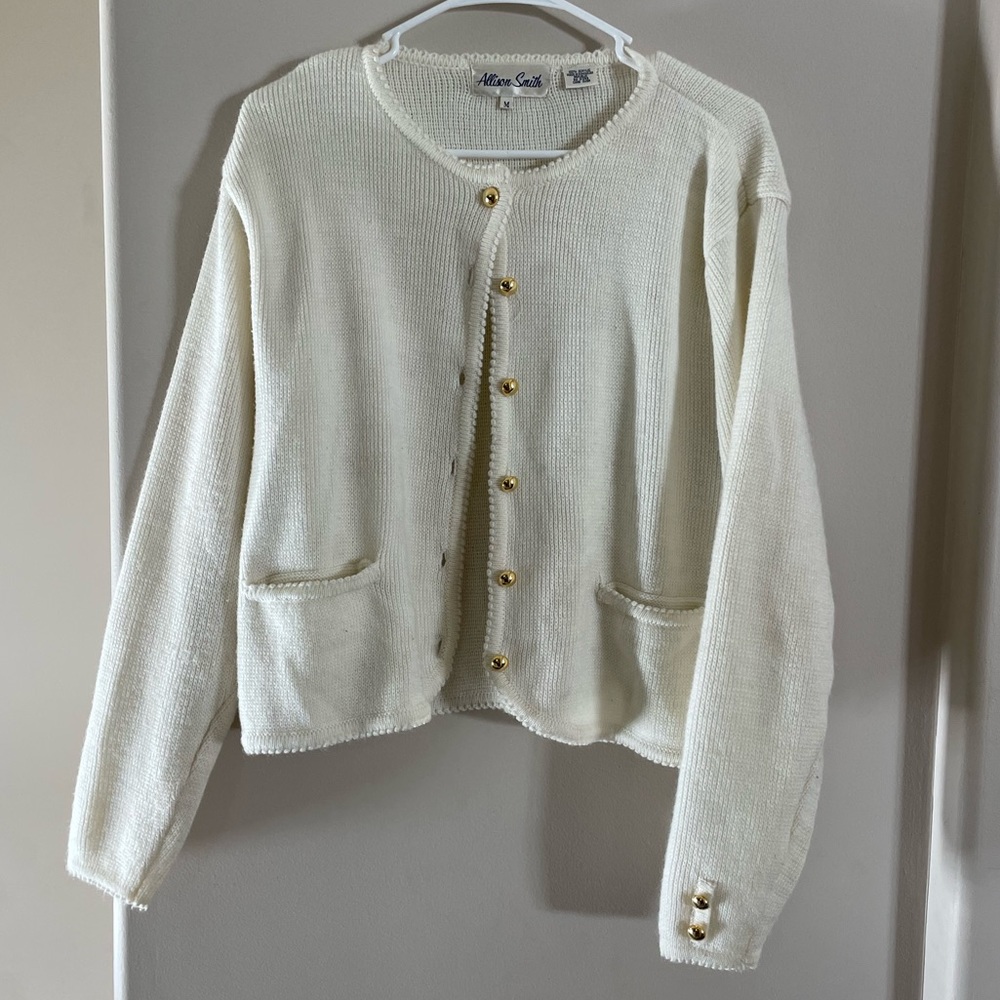 Adorable cardigan!